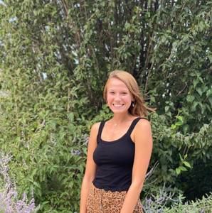 Meet your Posher, Abigail